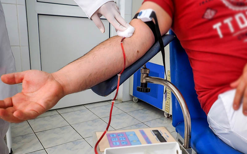 Donatorii de sânge sunt chemați să ajute copiii care vor fi operați pe cord la Timișoara