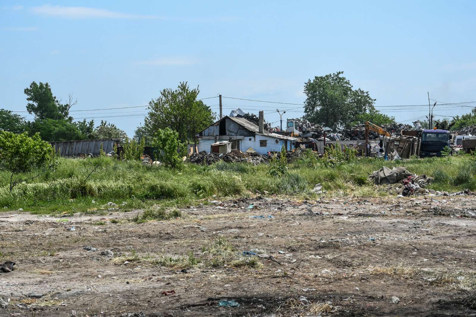 Primăria Arad a demolat 58 de construcţii ilegale pentru a amenaja o zonă de agrement